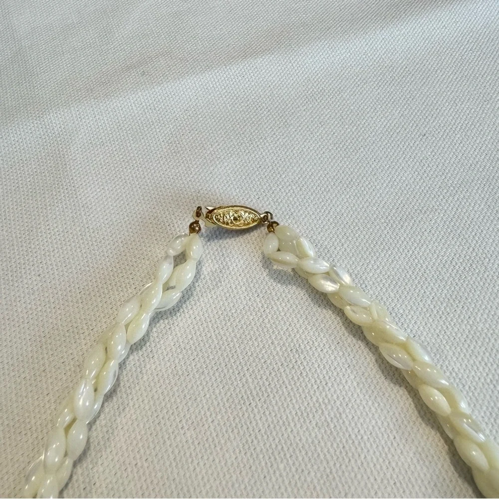 Vintage mother of pearl necklace - Picture 5 of 5